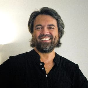 1000032536_edited Bonjour, je m'appelle Steven Mache, je suis posturologue sur Nîmes et Montpellier